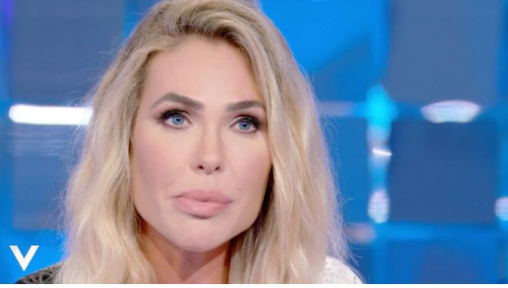 Ilary Blasi, parla l'amica: "Rimasta male per Totti, ora è di nuovo felice"