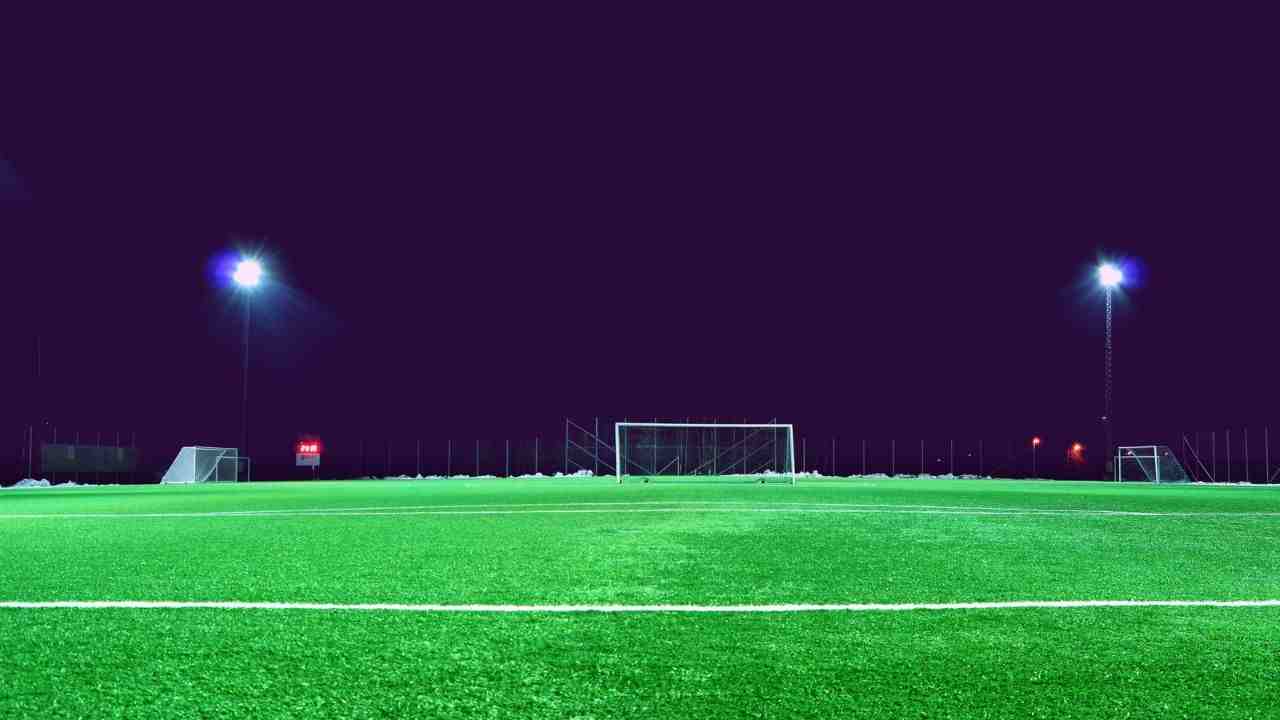 calcio partita notte