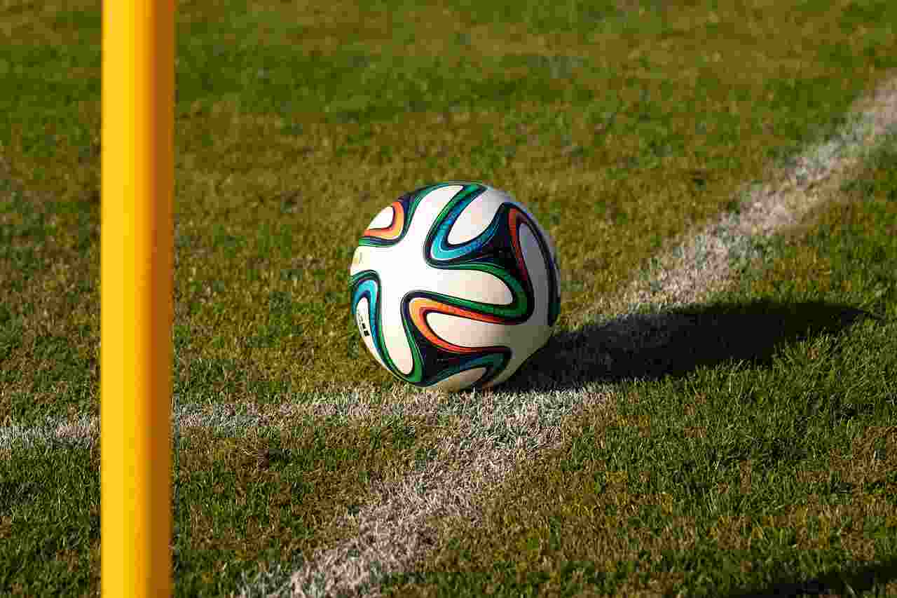 calcio pallone campo