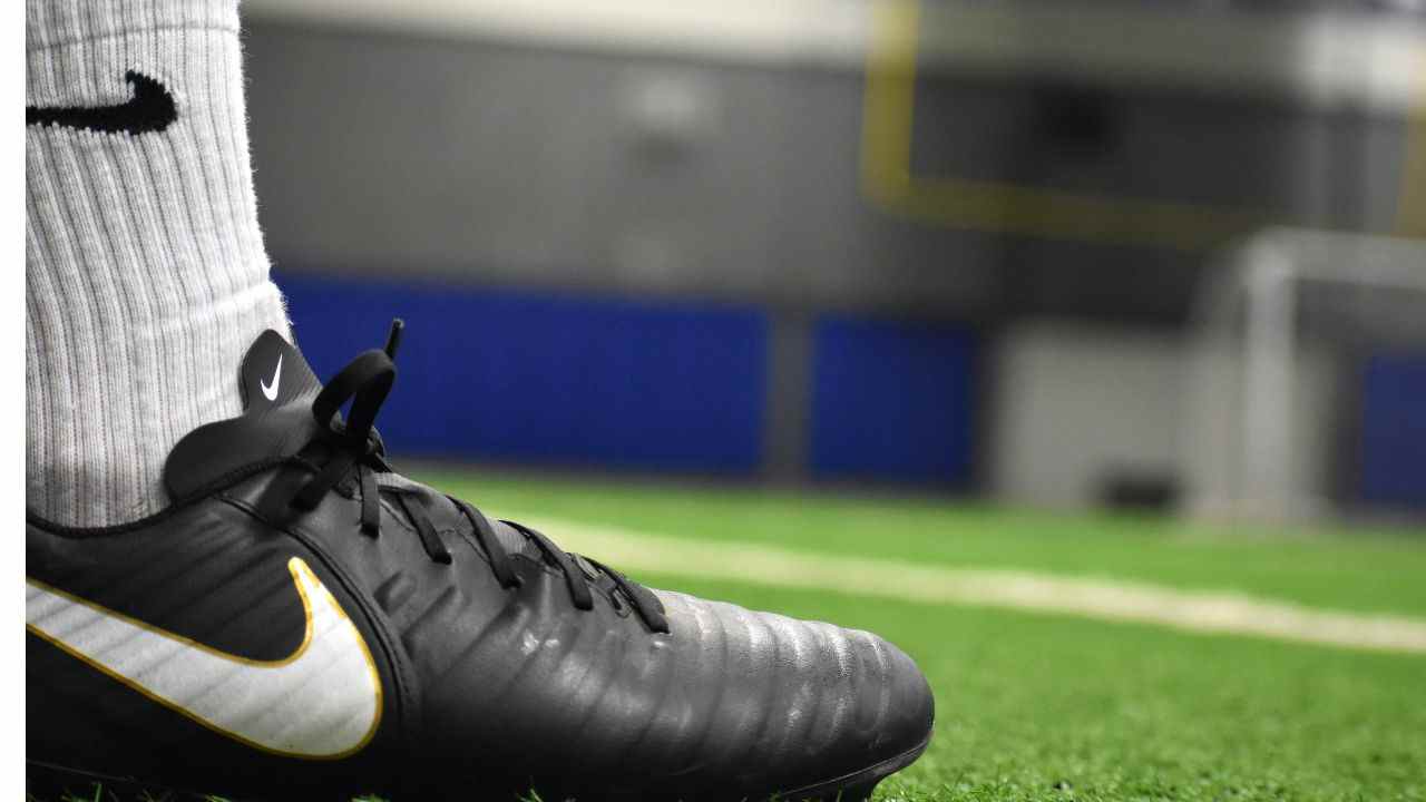 piede pallone calcio