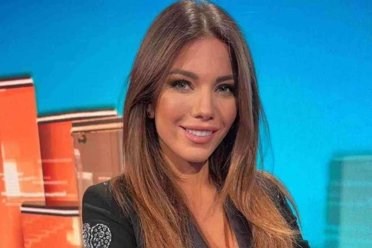 Federica Masolin tv Sky look elegante gonna