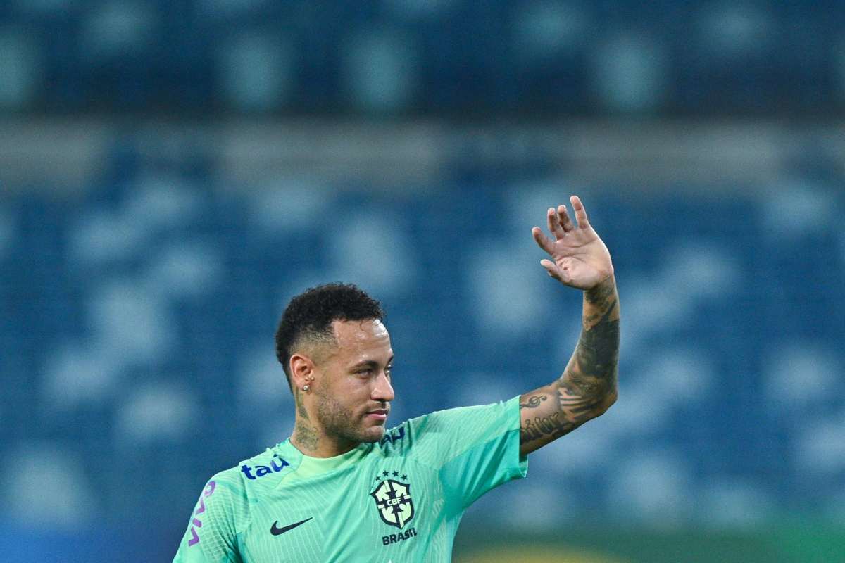 Neymar, coccolato dai sauditi: ecco come sarà il suo recupero